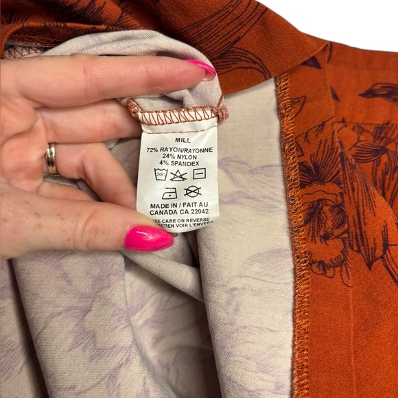Margaret M Casual A Line Stretch Floral Skirt Size M Rust Orange - Picture 6 of 9